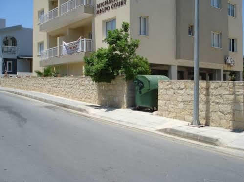 Melpo Court Apartamento Geroskipou Exterior foto